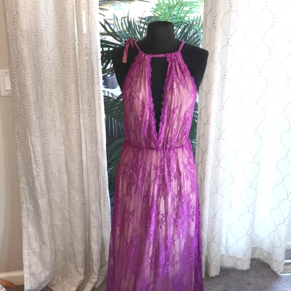 Lace maxi dress